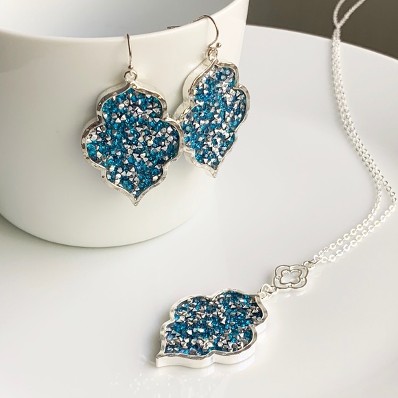 Jewelry - NEW Morocco Crystal Set (silver and blue)